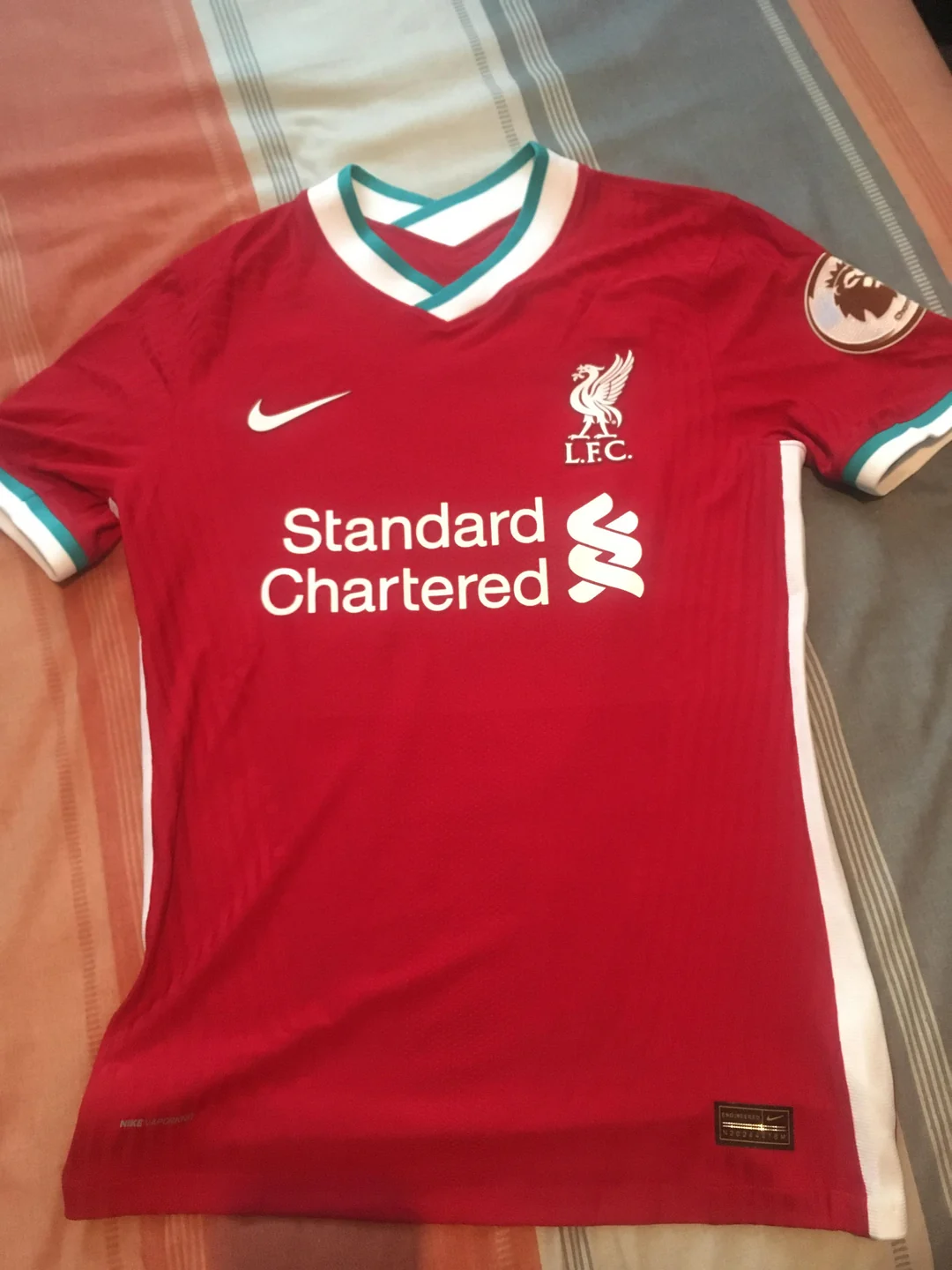 Foto de Paula Martínez con su camiseta